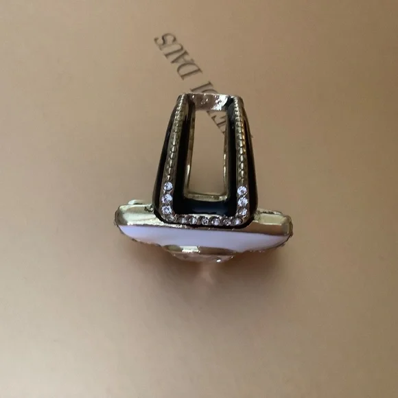 Heidi Daus New Century Crystal & Enamel Art Deco Ring  White Black SZ 10 - Picture 8 of 13